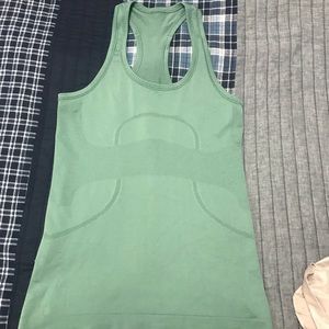 Lululemon Swiftly tech green Razorback tank